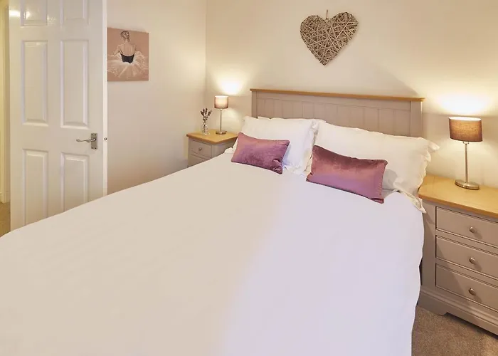 Host & - Richemont *