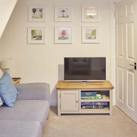 Nyaraló Host & - Richemont