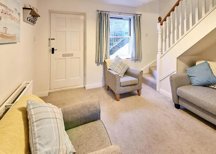 Host & - Richemont Tatil Evi Whitby